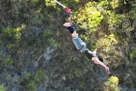 Experience Bungee Jumping!