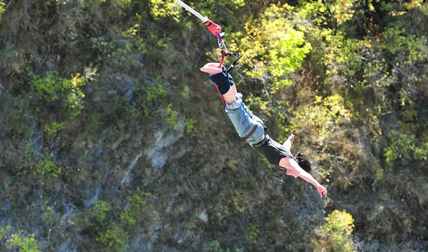 Experience Bungee Jumping!